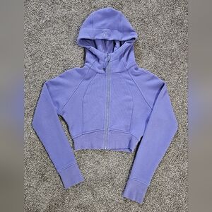 Lululemon Cropped Scuba